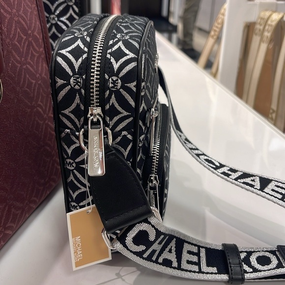 Michael Kors Jet Set Medium Signature Logo Crossbody Bag
Black /Silver Jacquard - Picture 8 of 16